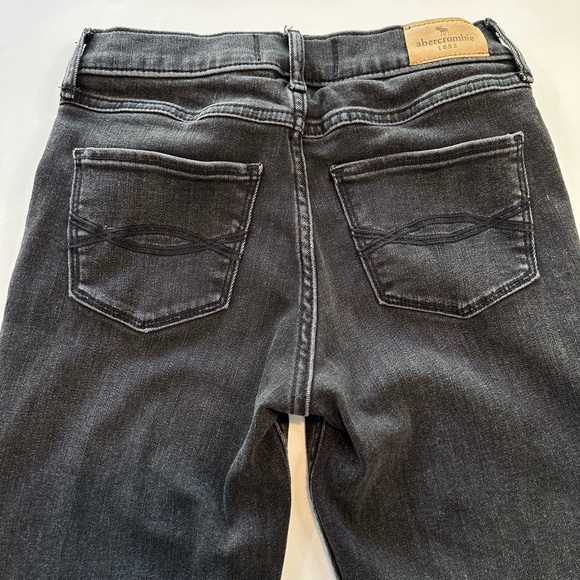 Abercrombie & Fitch Kids High Rise Ankle Straight Black Jeans Girls Size 11/12 - Picture 6 of 10